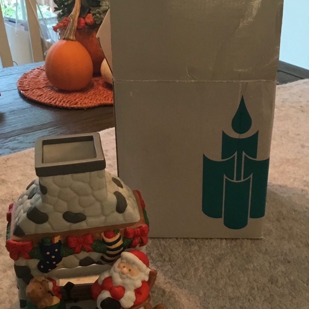 Festive Santa Chimney Home Accent PartyLite